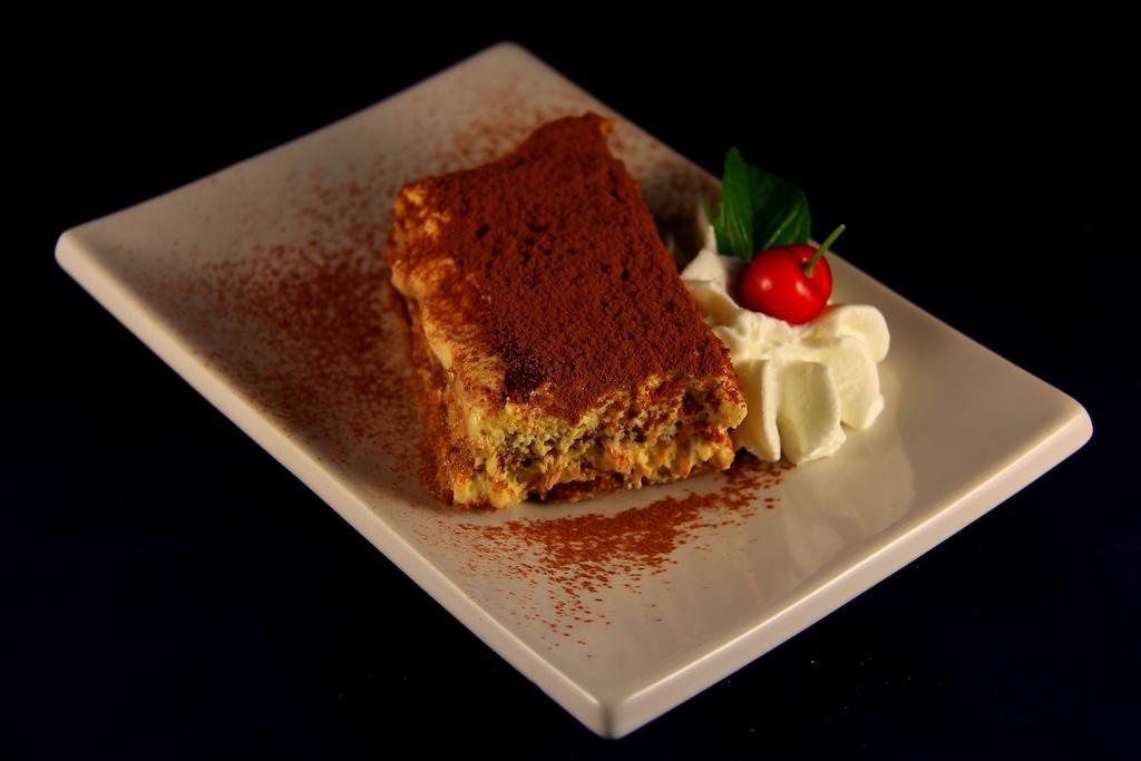 Bed & Breakfast La Favorita & Ristorante Apricale