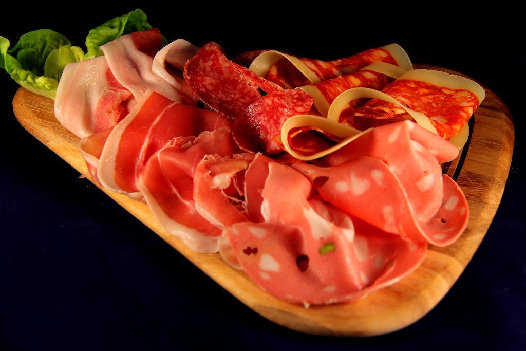 Couette-café La Favorita & Ristorante Apricale